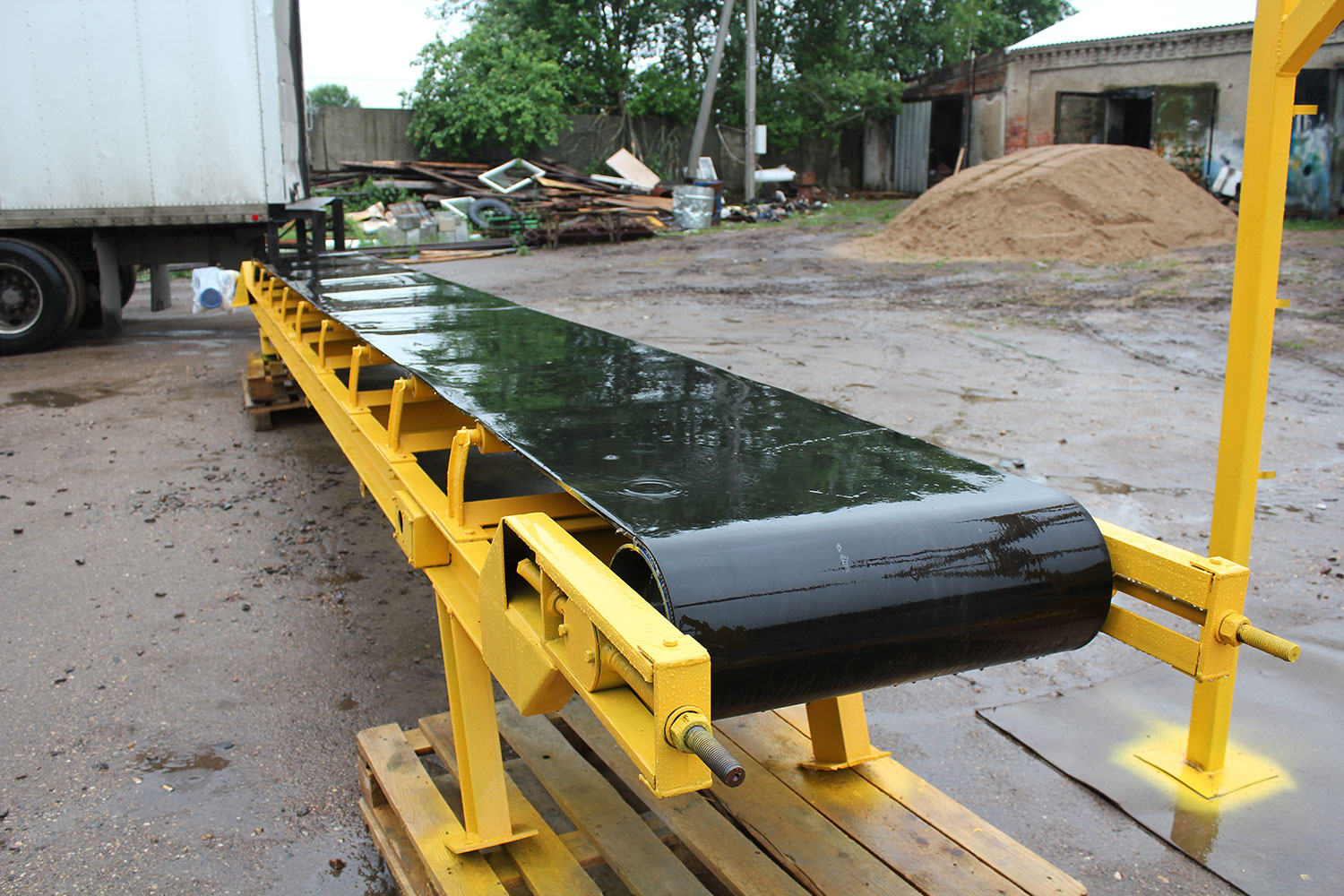 Ленточный транспортер