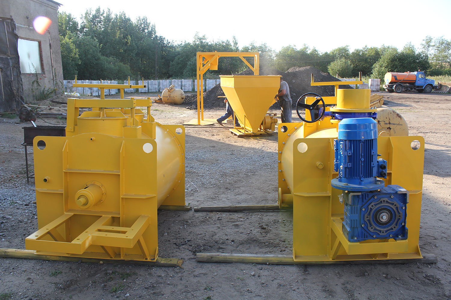 Смеситель для полисиролбетона